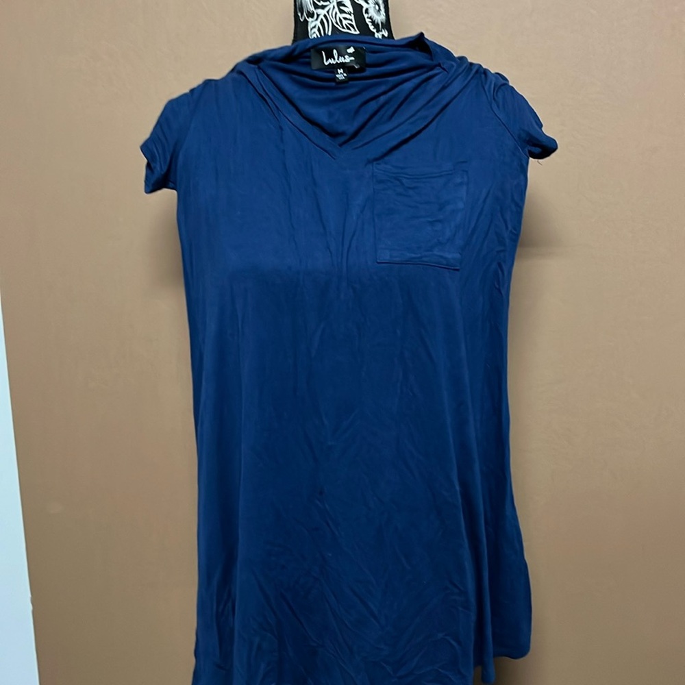 Lulus Navy blue dress knee length with one pocket short sleeves t-shirt dress M